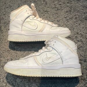 Nike Women's Sneakers - White